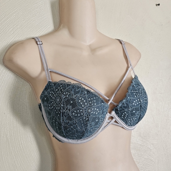 Pink Victoria's Secret Date Push Up Bra Size Women's 34C - Picture 5 of 8